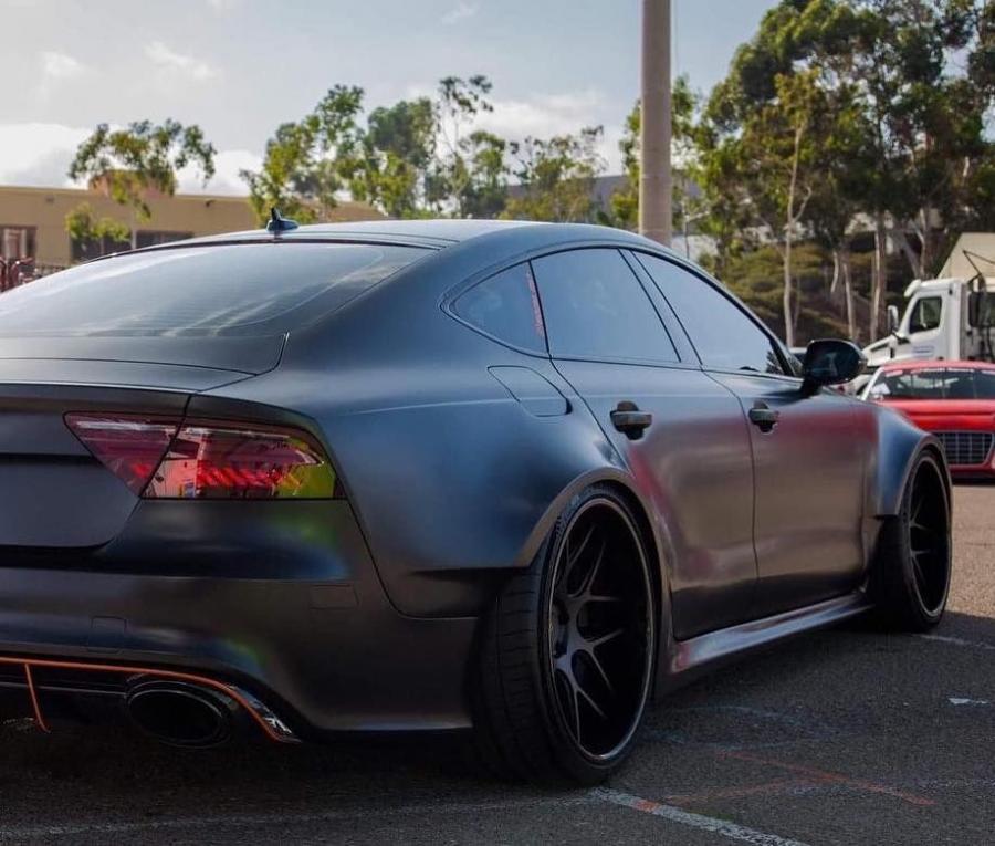  Audi RS7 Sportback by Clinched 2019 года  (фото 4 из 6)